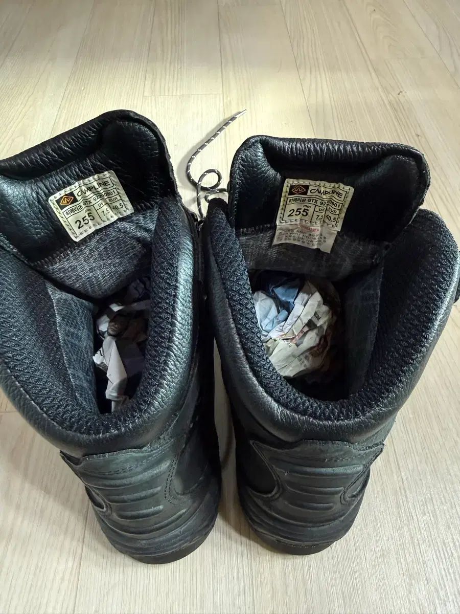 ヒペリオン GTX モデル 登山靴 255 mm