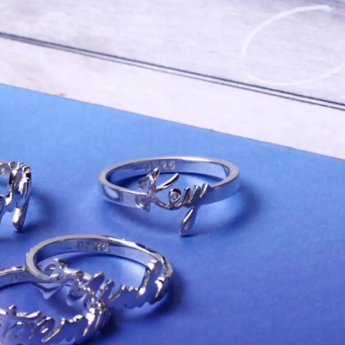 SHINee 10周年 ネームリング キー - メルカリ