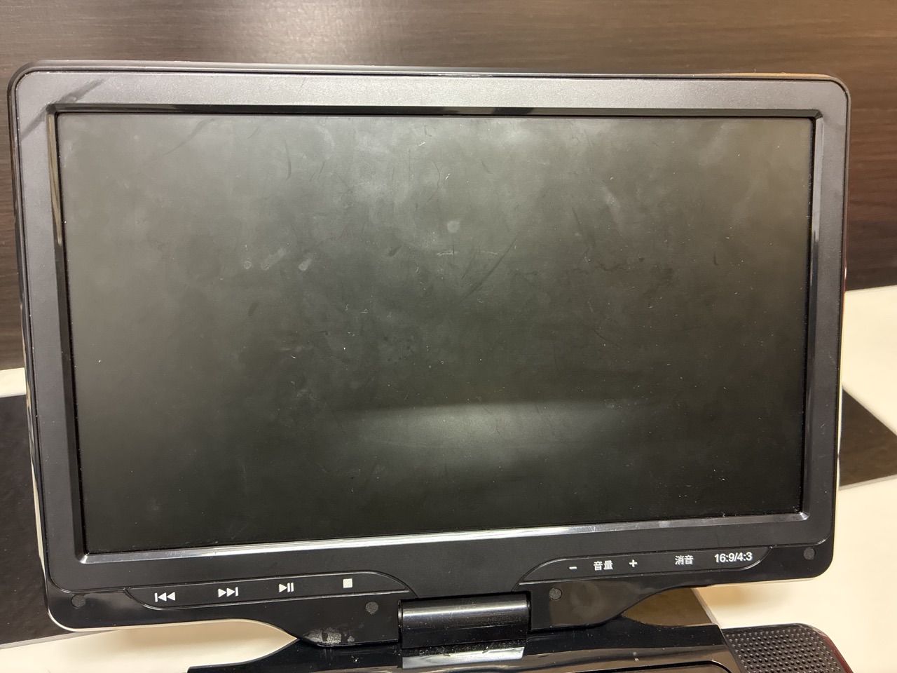 AVOXポータブルBDプレーヤー 10インチ APBD-1080HK - メルカリ