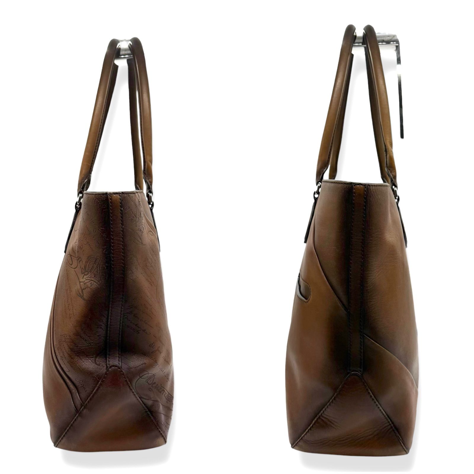 ベルルッティ トゥジュール トートバッグ カリグラフィ ブラウン