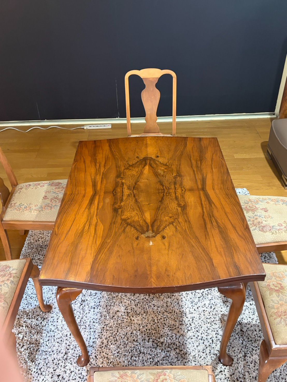 クイーンアン・スタイル ウォールナット ドローリーフテーブル