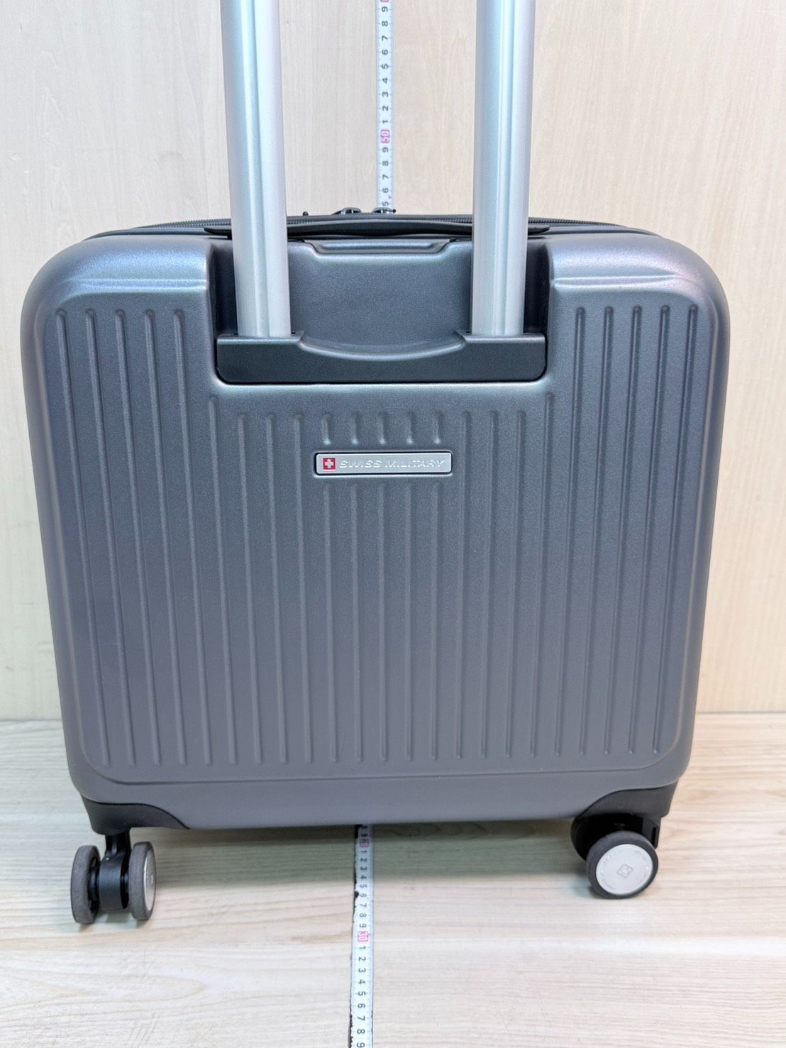 展示品 SWISS MILITARY スイスミリタリー SM-C318 18in スーツケース