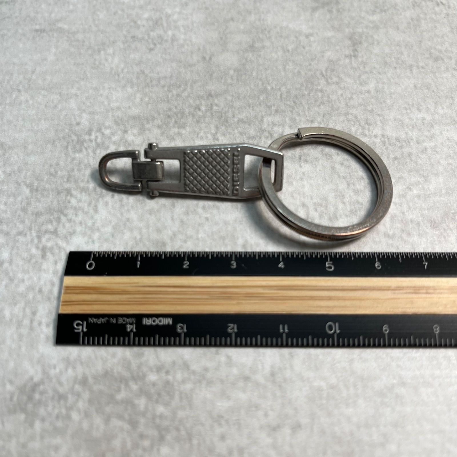 DIESEL ディーゼル キーホルダー シルバー ロゴ フック型 キーリング