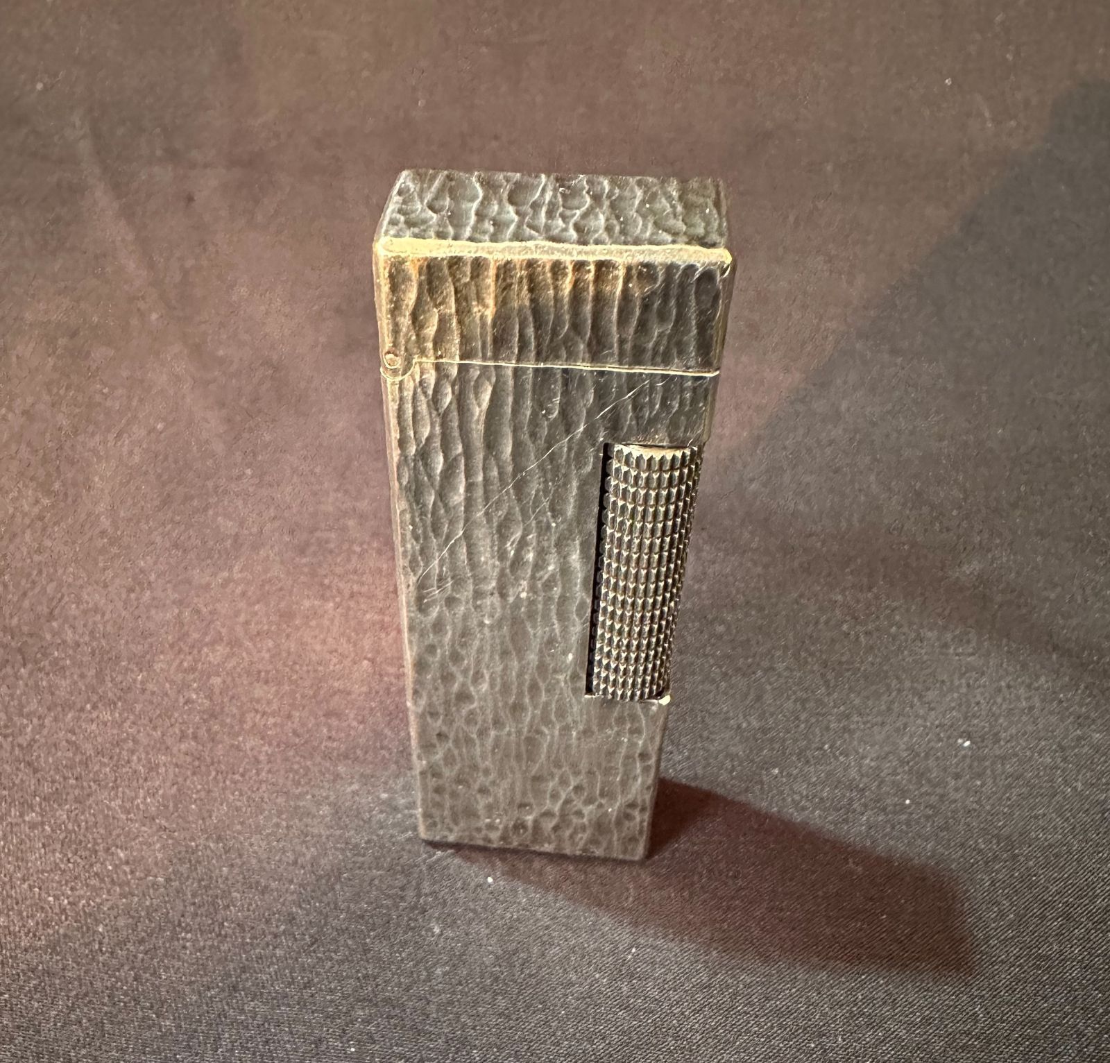 dunhill ダンヒル ガスライター 槌目(ハンマード)テクスチャー仕上げ