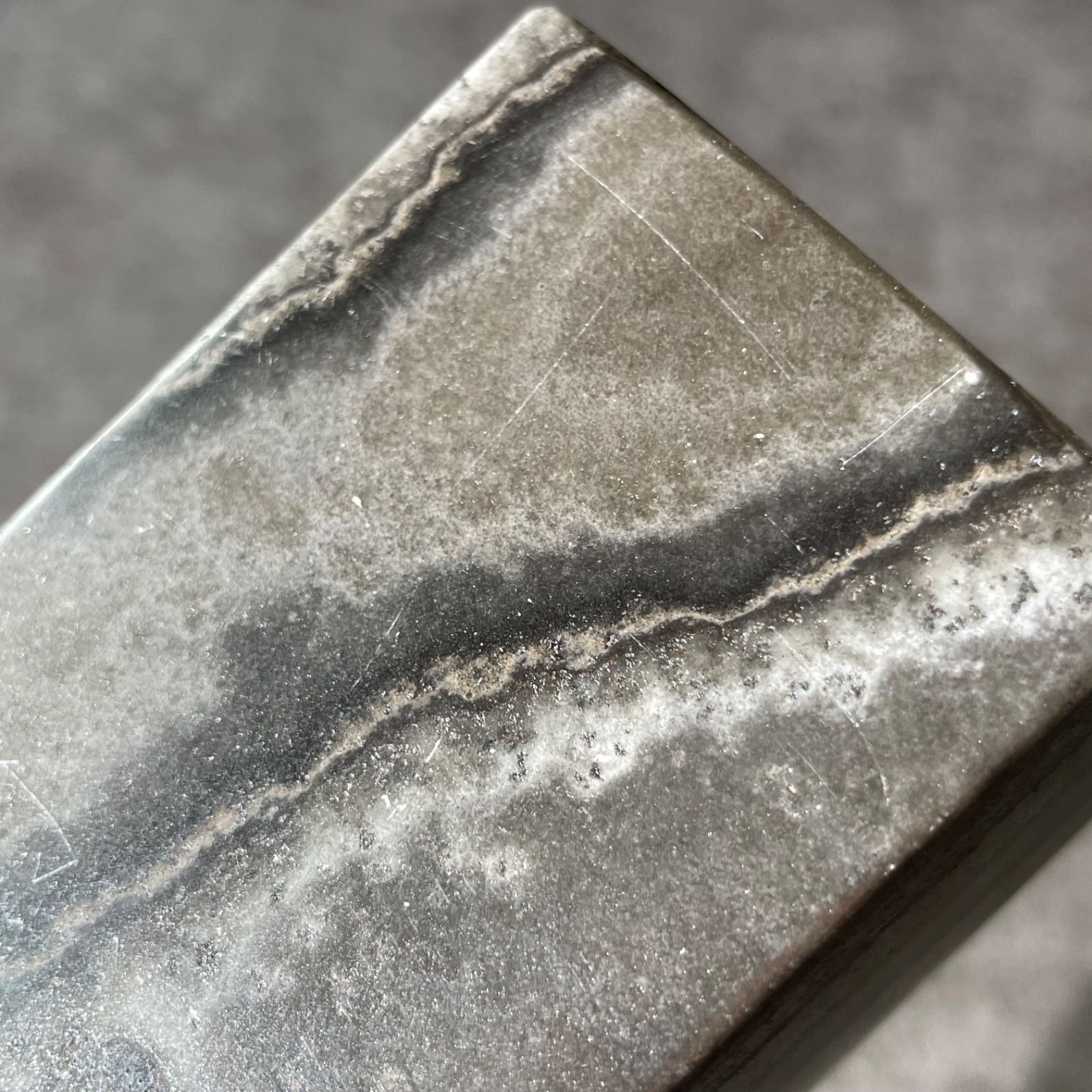 ゼブラストーン candle