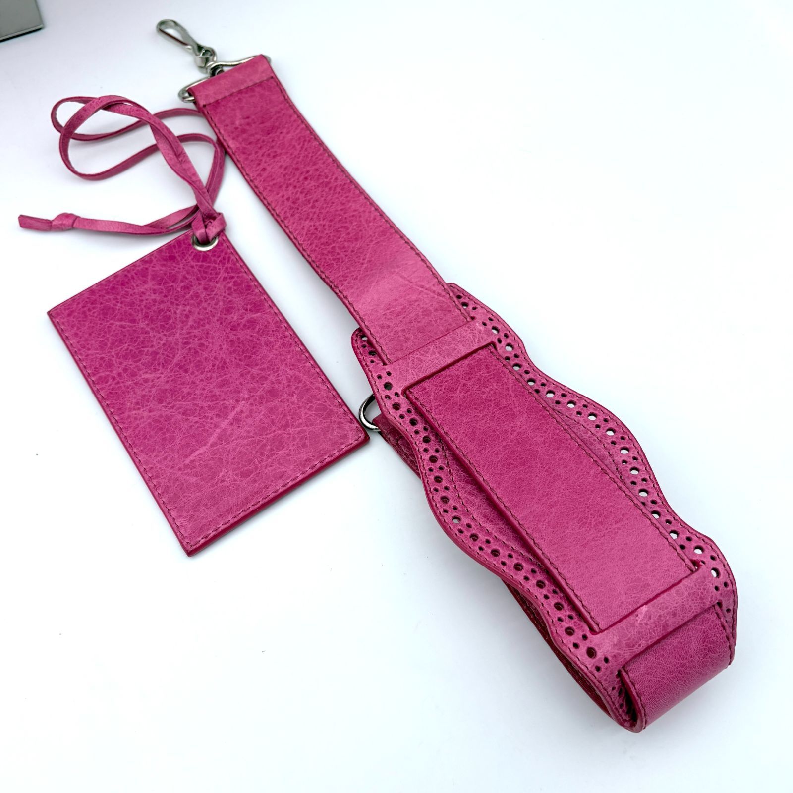 バレンシアガ ジャイアントシティ パープル ピンク系 レザー 2WAY 正規品 BALENCIAGA（バレンシアガ)ジャイアント シティ エディターズバッグ