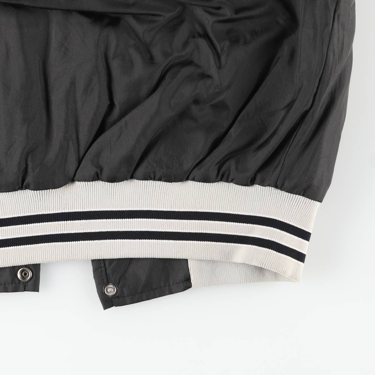 古着 Louise Lessard Sportswear ナイロンスタジャン アワード