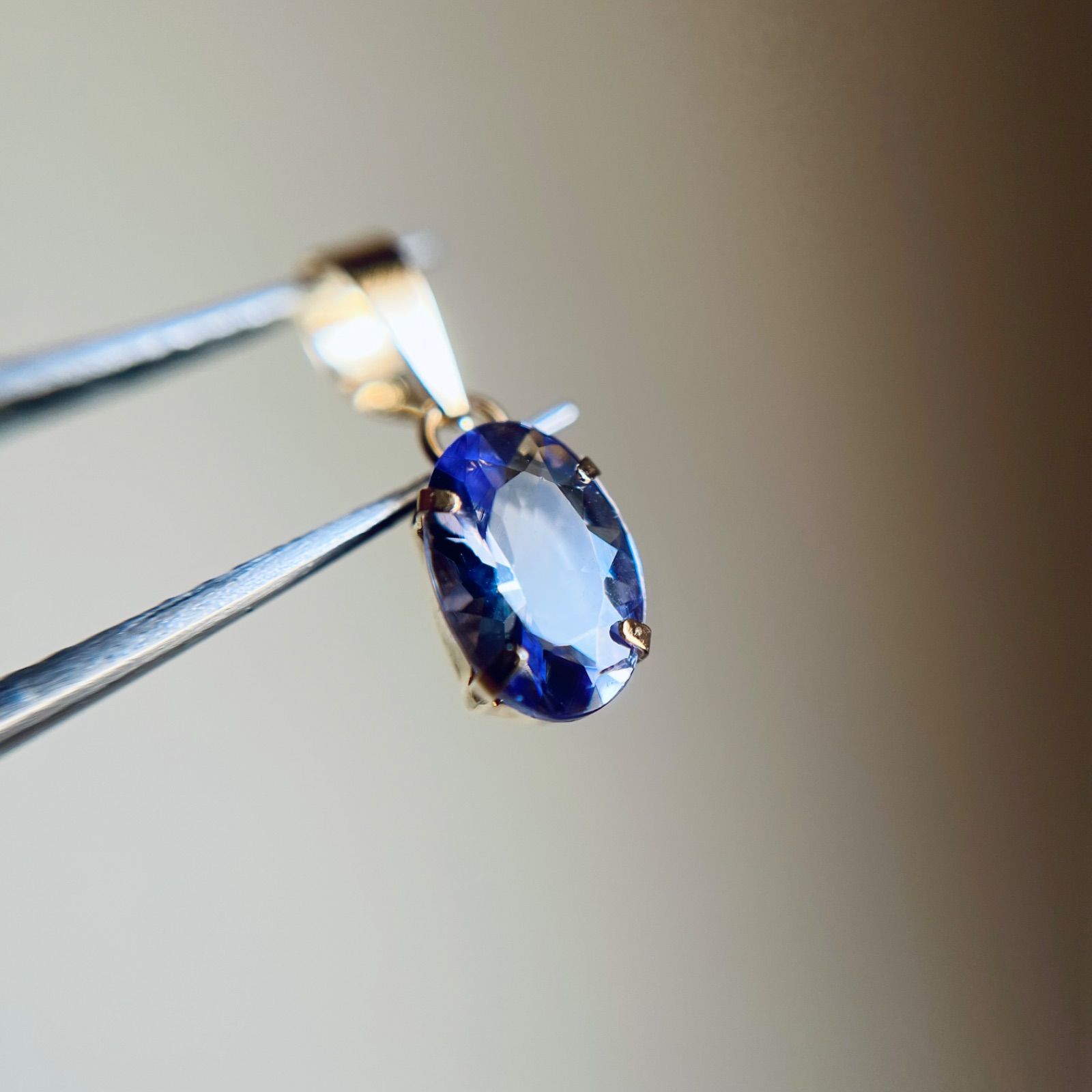 K18 天然石タンザナイト oval ペンダントトップ 18金イエローゴールド5