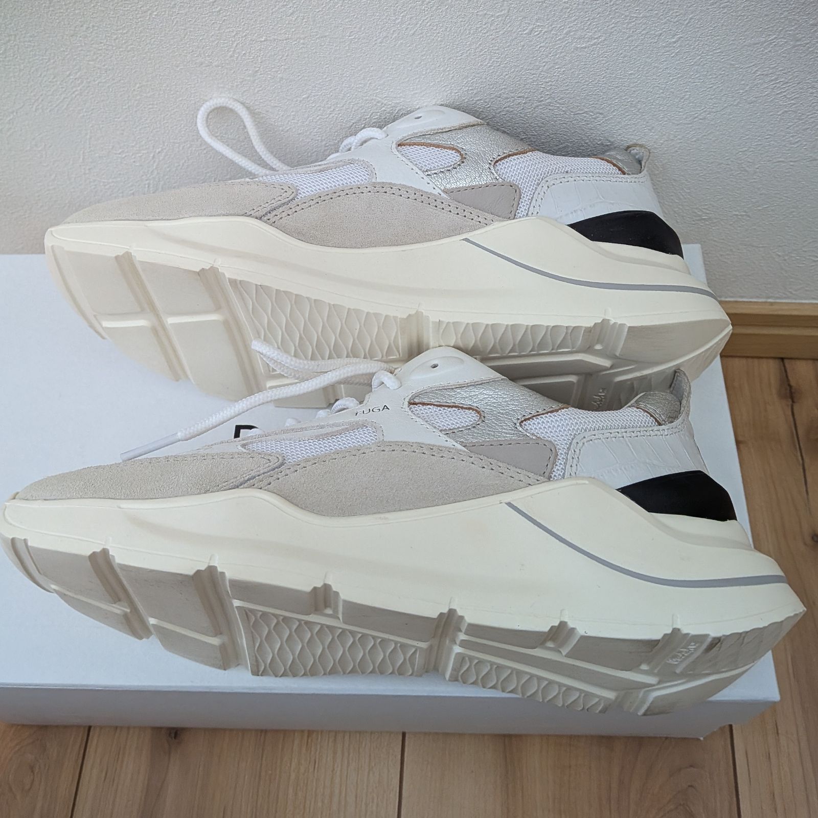 極美品・箱付】D.A.T.E. デイト FUGA フーガ 厚底 ダッドスニーカー 37