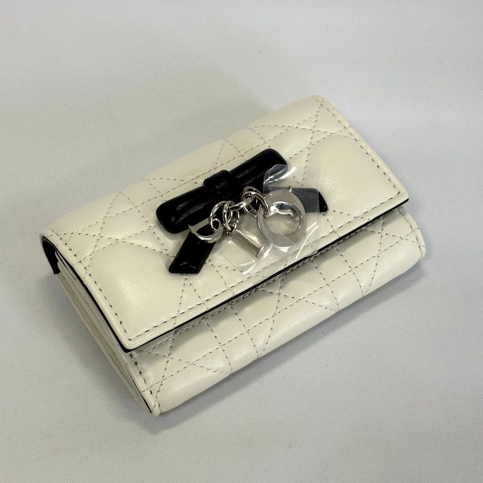 新品】My Dior Glycine ウォレット - メルカリ