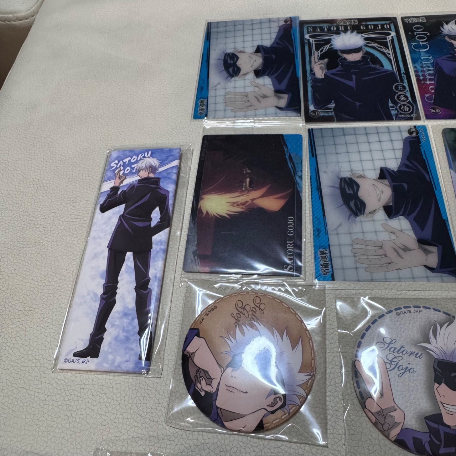 呪術廻戦 五条悟 缶バッジ カード グッズまとめ売り - メルカリ