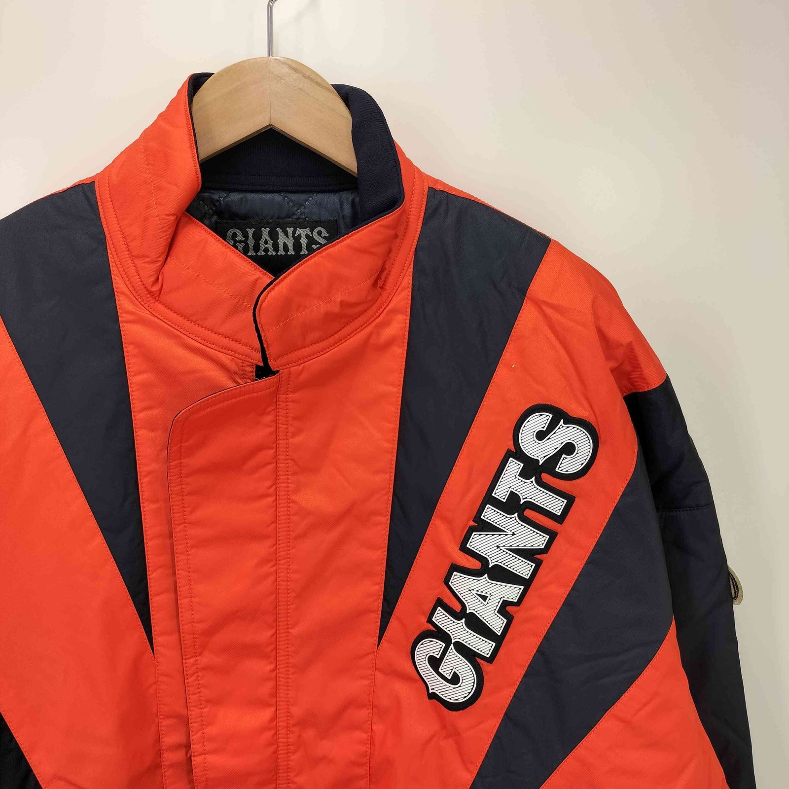 JUNKO KOSHINO ジュンココシノ コート サイズ実寸 ゴージャス 古着 BOUTIQUE JUNKO 合皮ボタンのデザイン切替コート ブティックジュンコ