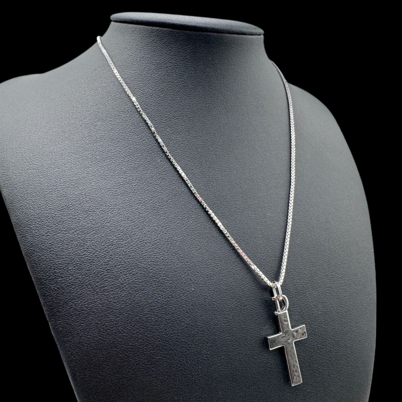 箱付き Christian Dior クリスチャンディオール Dロゴ クロス 十字架