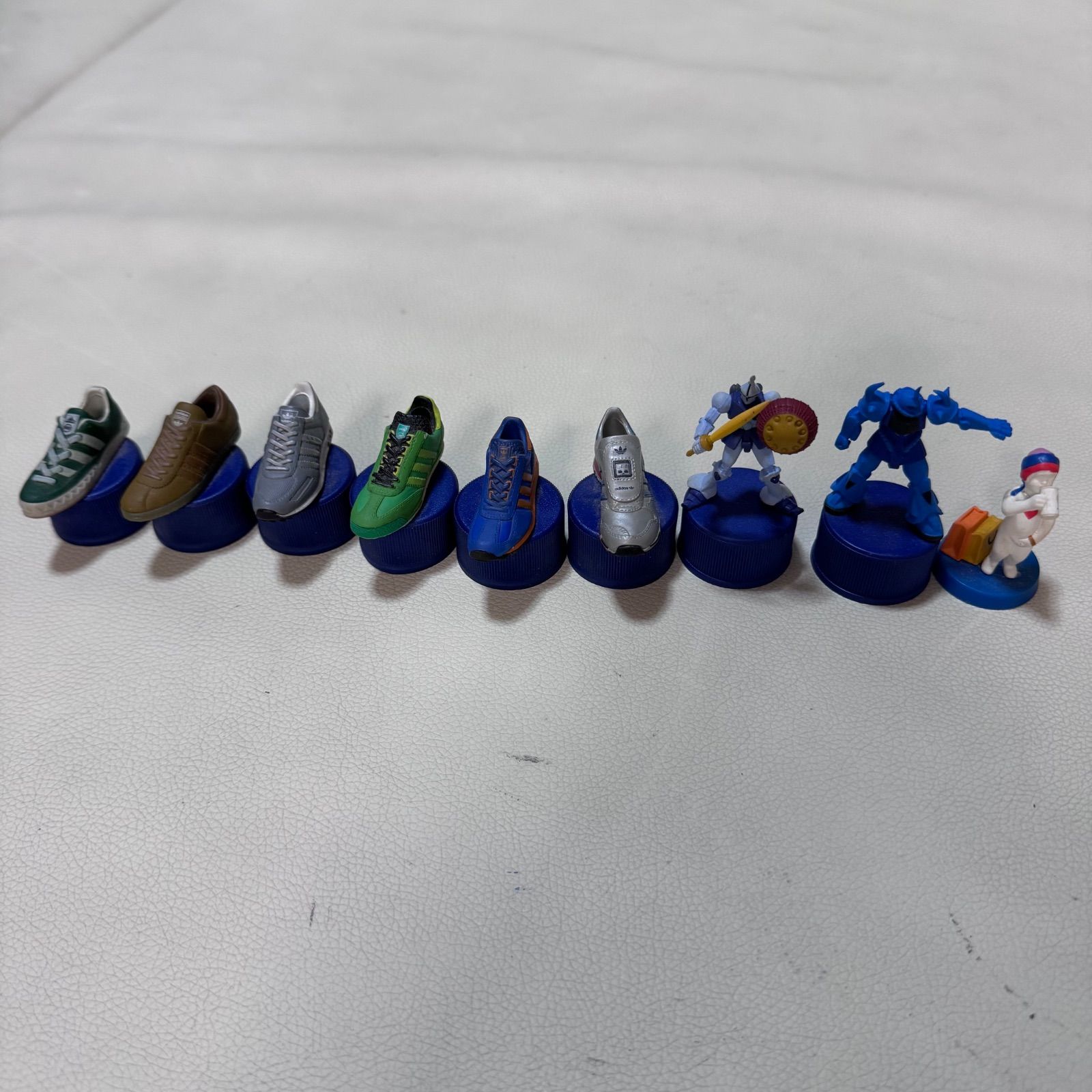 ペプシ アディダス スニーカー ボトルキャップ まとめ売り - メルカリ