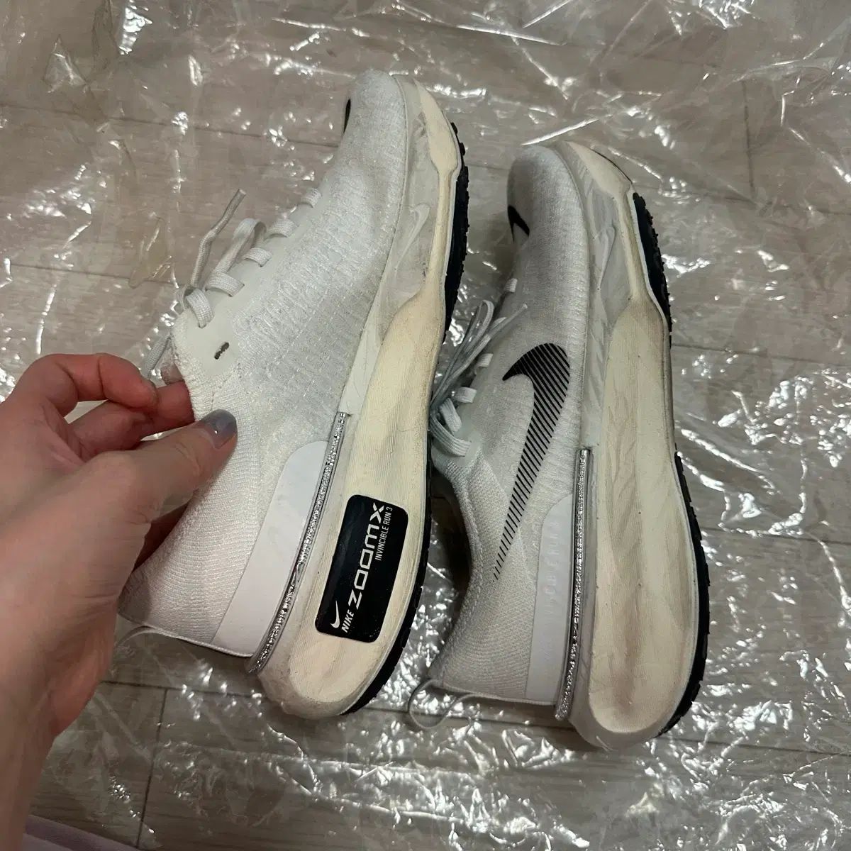  ランニングシューズ W NIKE ズームX インヴィンシブル ラン フライニット 3 サミット 白 登山靴 トレッキングシューズ アウトドアシューズ