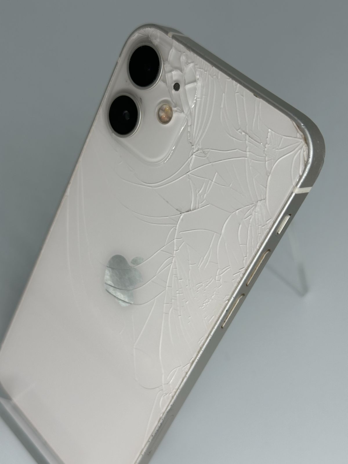 ジャンク品】:SIMフリー iPhone12mini 128GB ホワイト - メルカリ