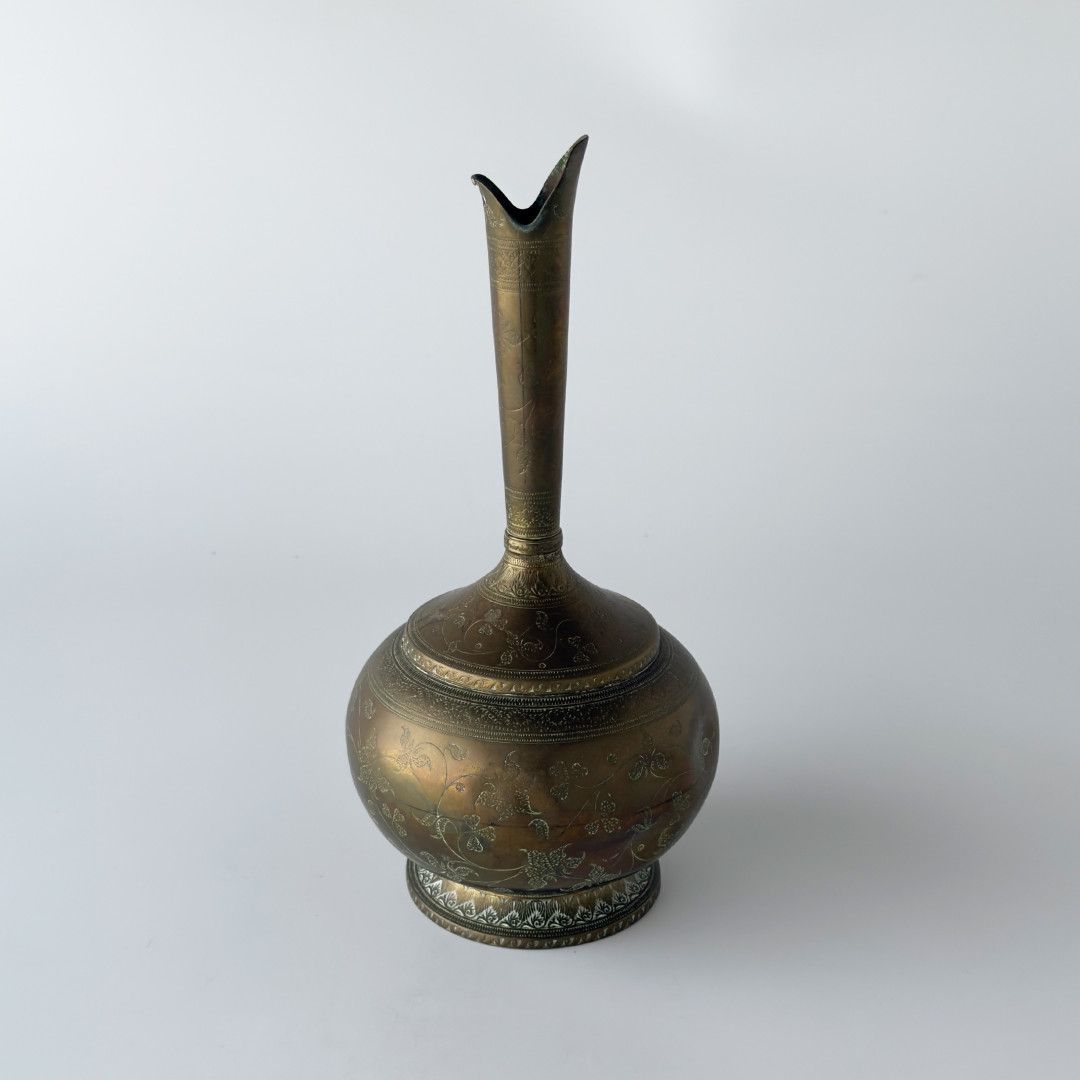 英国 真鍮 フラワーベース brass 装飾 ディスプレイ 花瓶 花器 置物