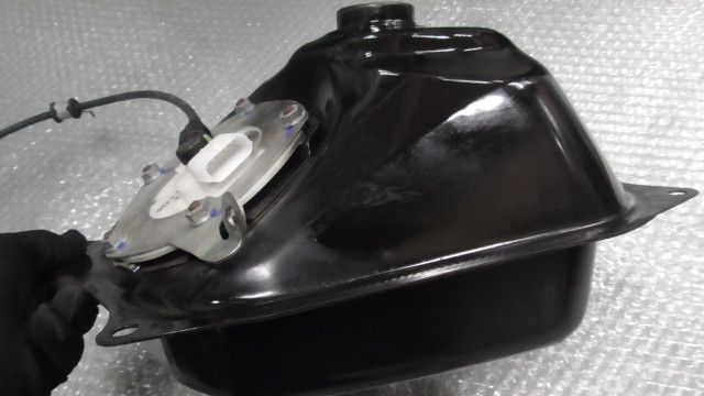 ディオ FI AF68-1200xxx の ガソリンタンク ポンプ:#1768954624 - メルカリ