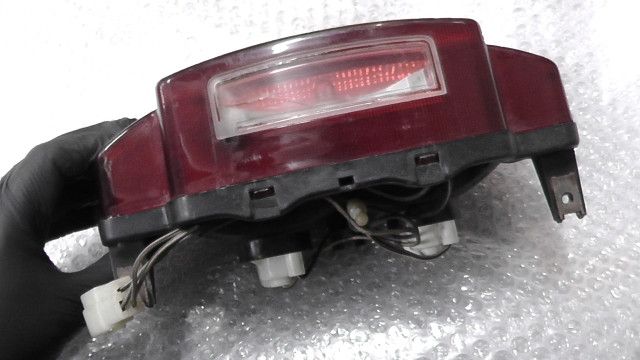 バンディット250 GJ77A-106xxx の テールランプ:#1768960904 - メルカリ