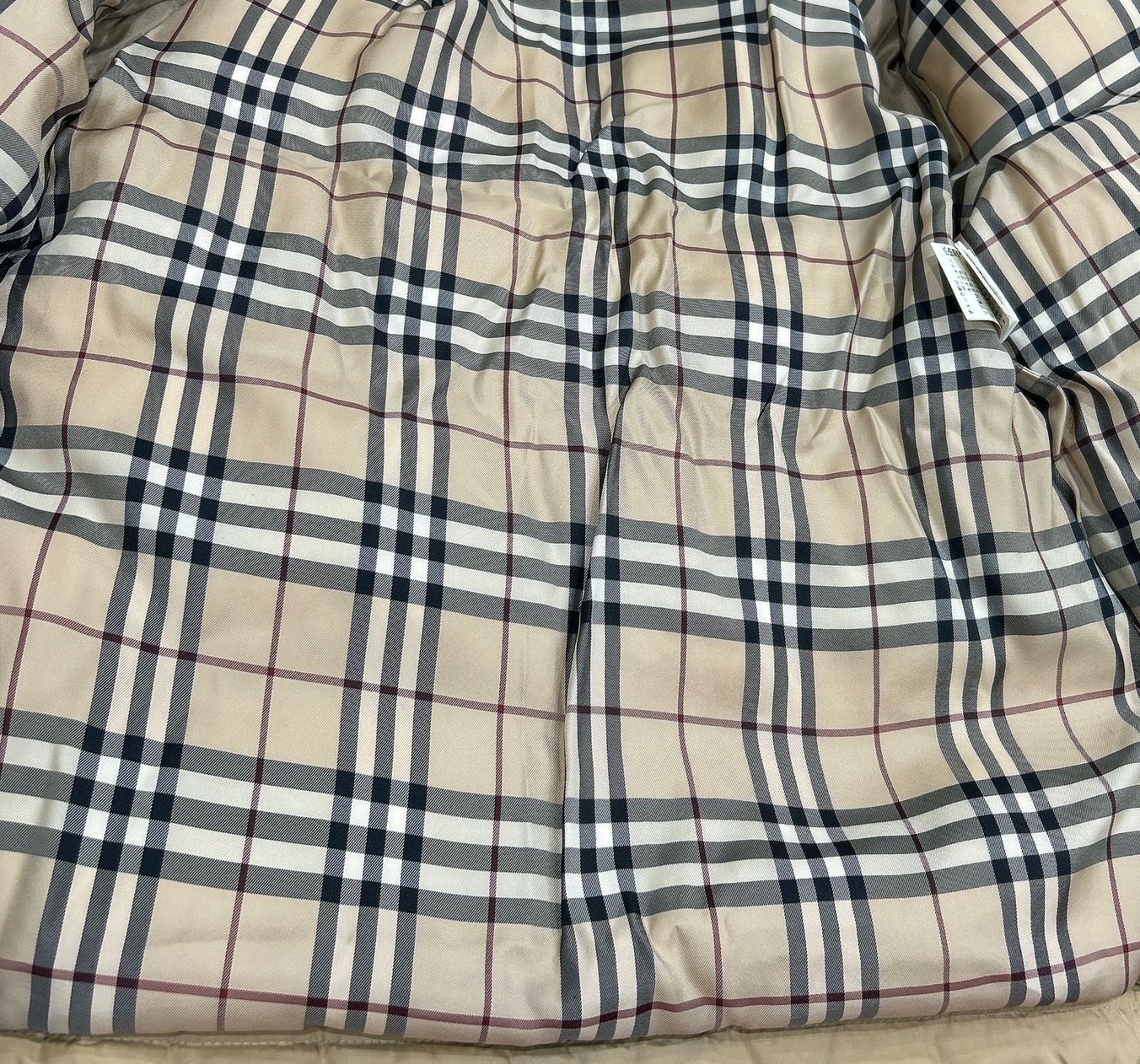 朝生田187 BURBERRY バーバリー キッズ ダウンジャケット サイズ130A