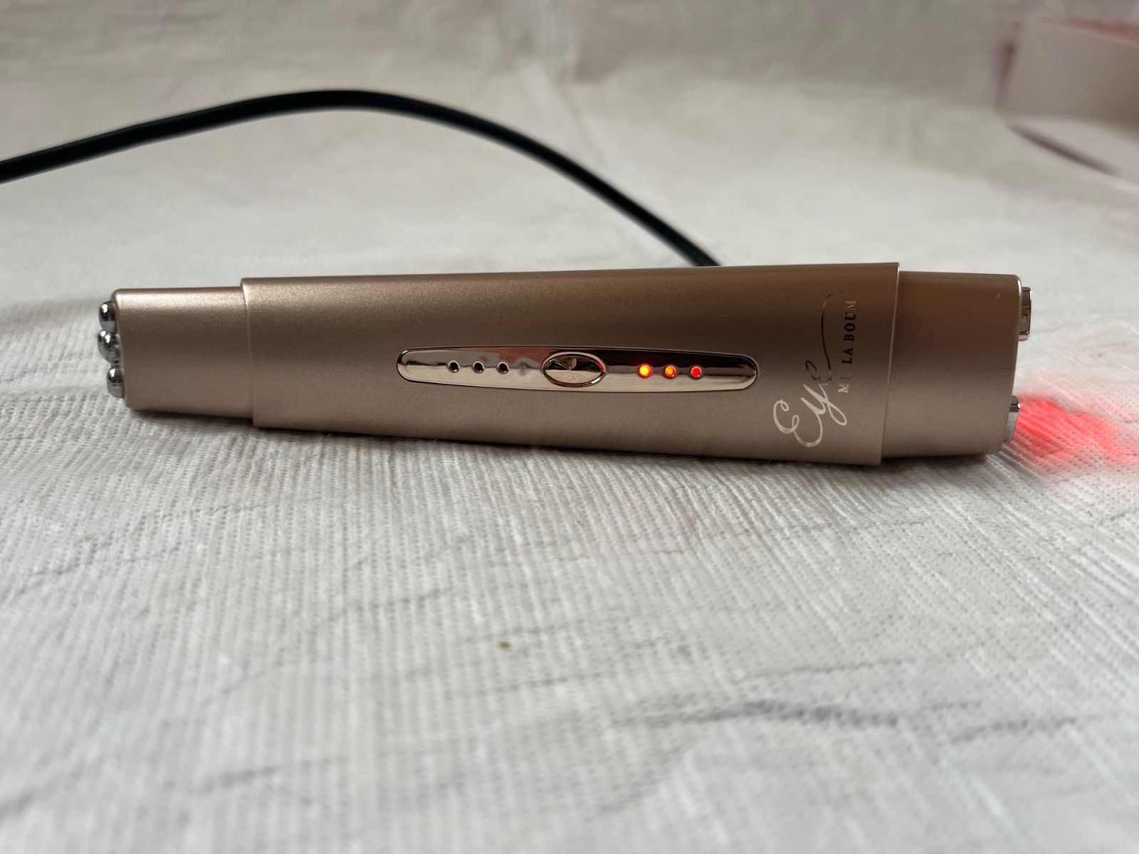 IKKO氏プロデュース 目元用美顔器「Eye ME LA BOUM（MEラボンアイ