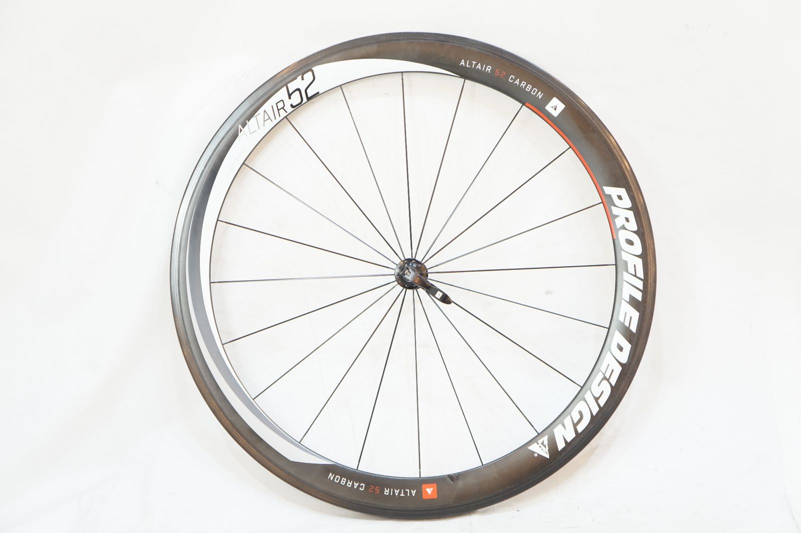PROFILE DESIGN 「プロファイル デザイン」 ALTAIR 52 CARBON フロント