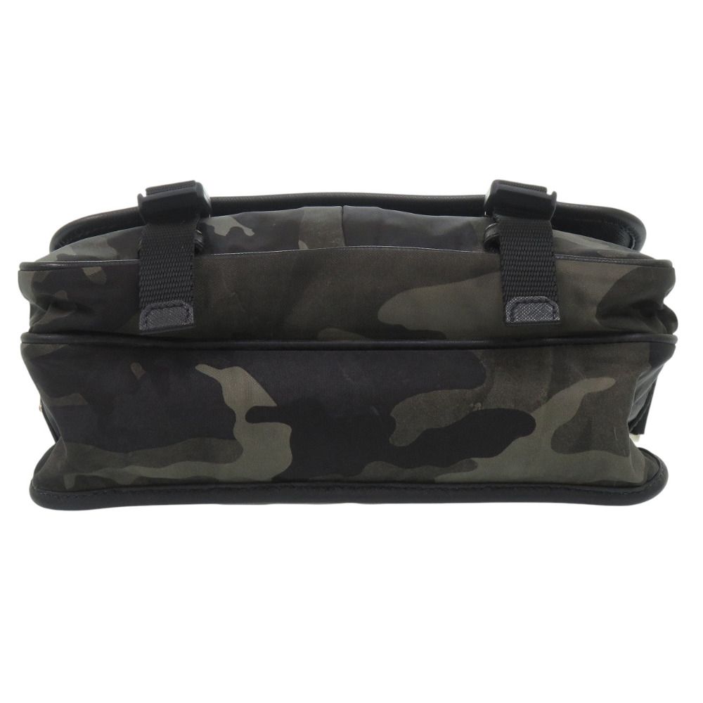 美品 プラダ テスート カモフラージュ 迷彩柄 三角ロゴプレート VA0768