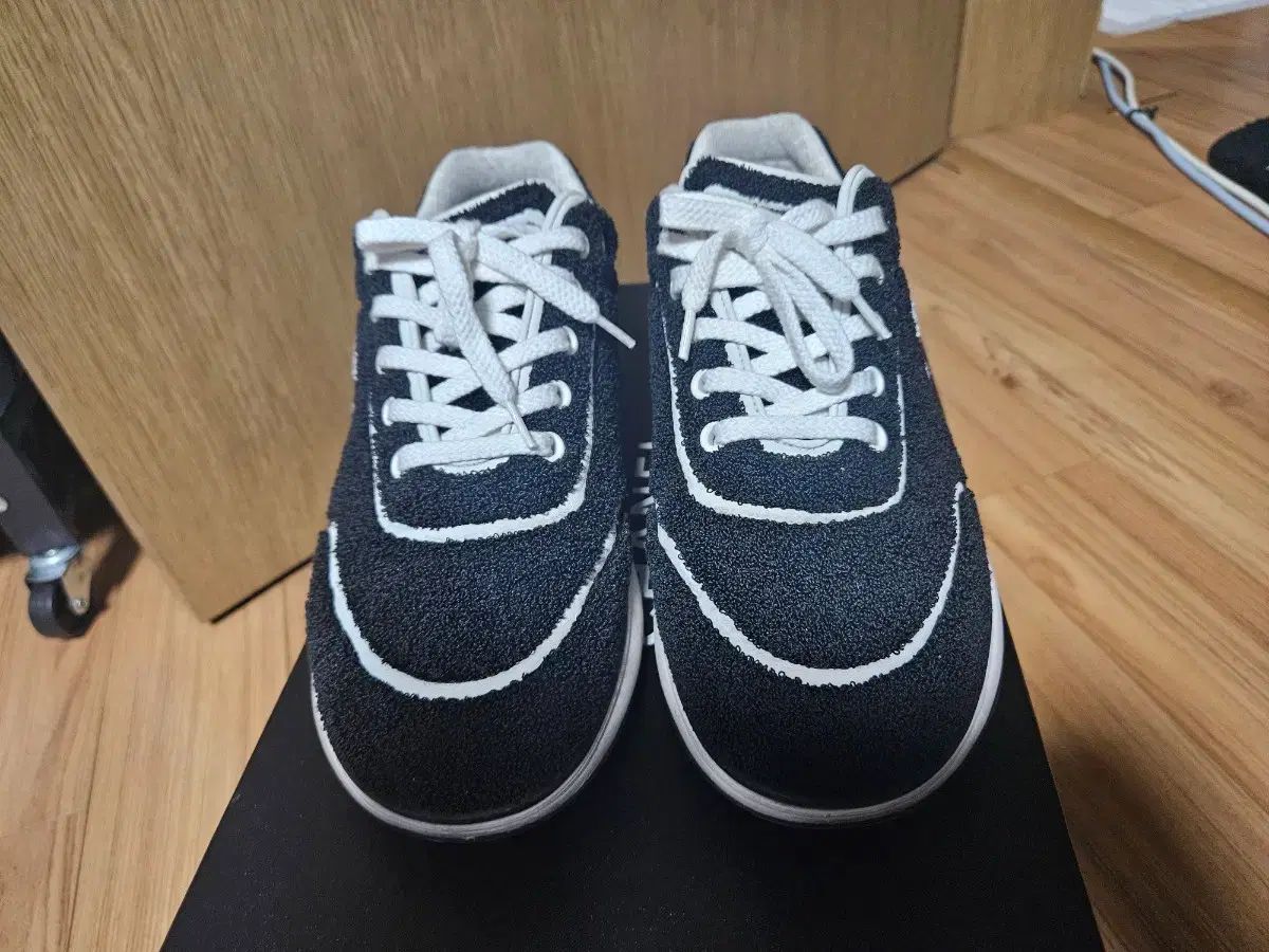 シャネル ブラック チュール スニーカー 42サイズ - メルカリ