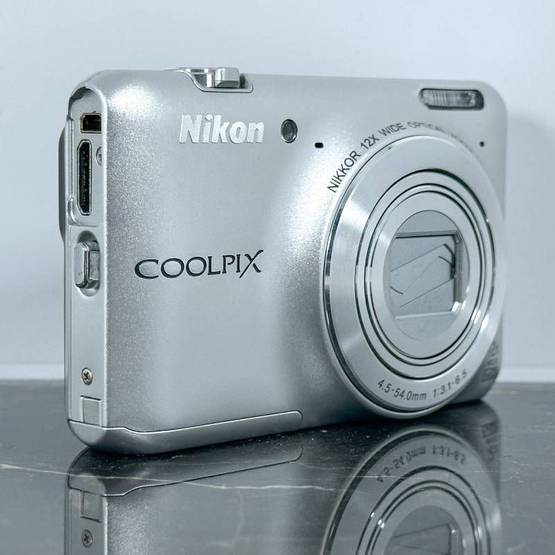 Nikon COOLPIX S6400 シルバー コンパクトデジタルカメラ 1600万画素