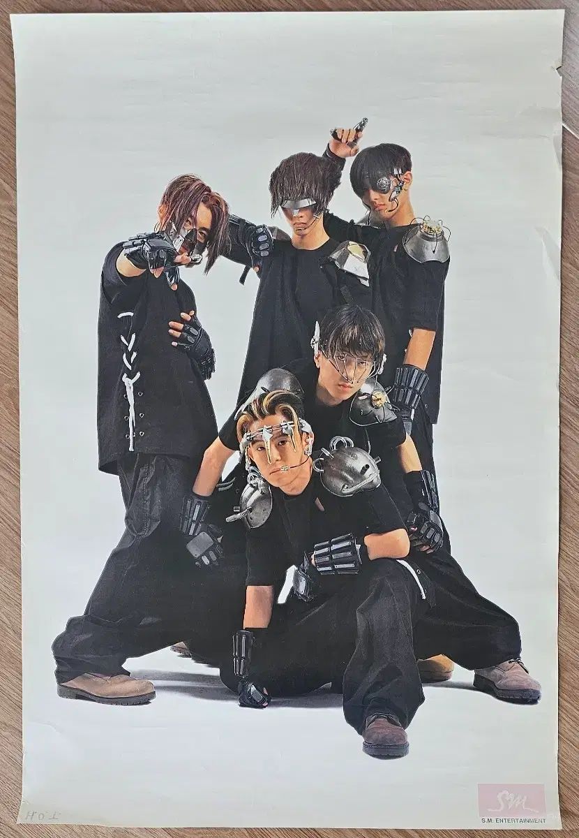 KPOP アイドル H O T モデル S M エンターテイメント 広告 ポスター