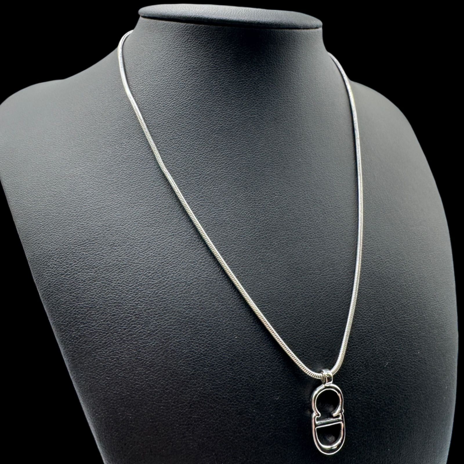 Christian Dior クリスチャンディオール CDロゴ シルバーカラー