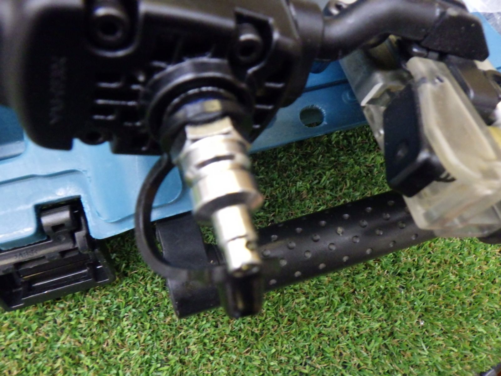  マキタ 仕上げ釘打ち機 AF 551 H エア工具 高圧 青 大工道具 品 釘打機 エアーツール