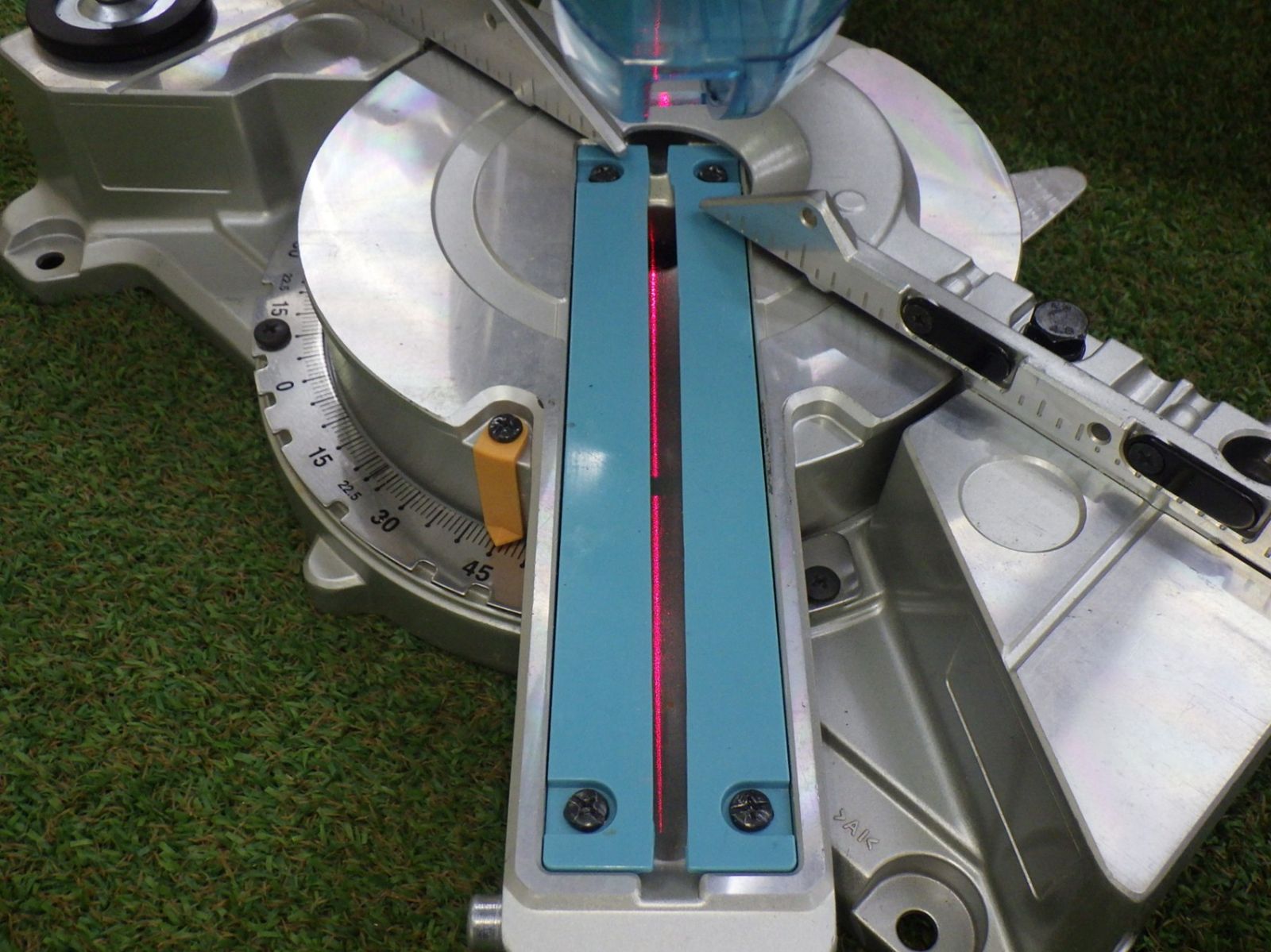  マキタ 充電式スライドマルノコ LS 610 D 本体 大工道具 日曜大工 現場作業 丸のこ 品 260124 マルノコ 切断工具 切断機