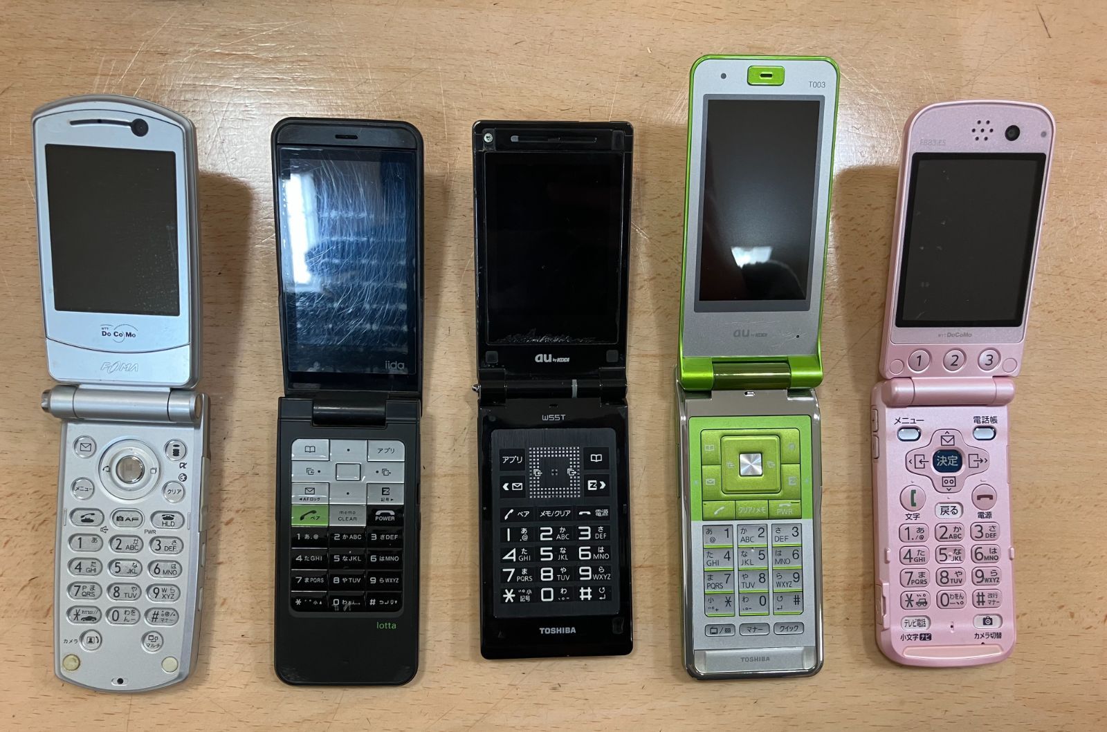 29285】ガラケー 携帯電話 au SONY ジャンク品 部品取り 計16点 中古品