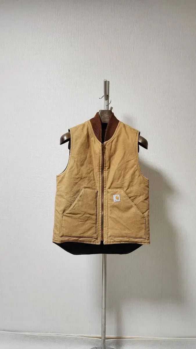 Carhartt カーハート ブラウン キルティングベスト S - メルカリ