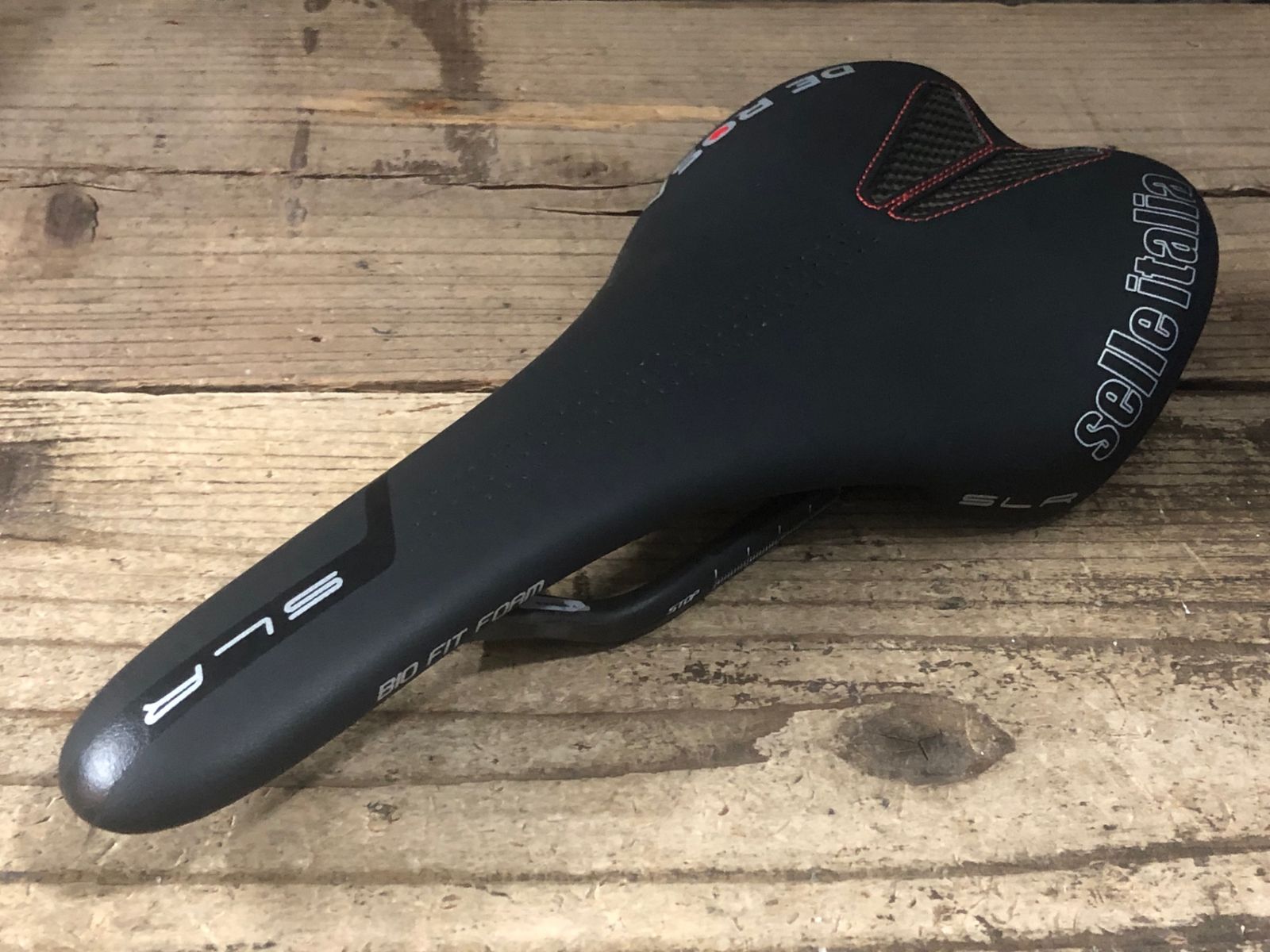 JU259 セライタリア selle Italia SLR デローザ DE ROSA サドル