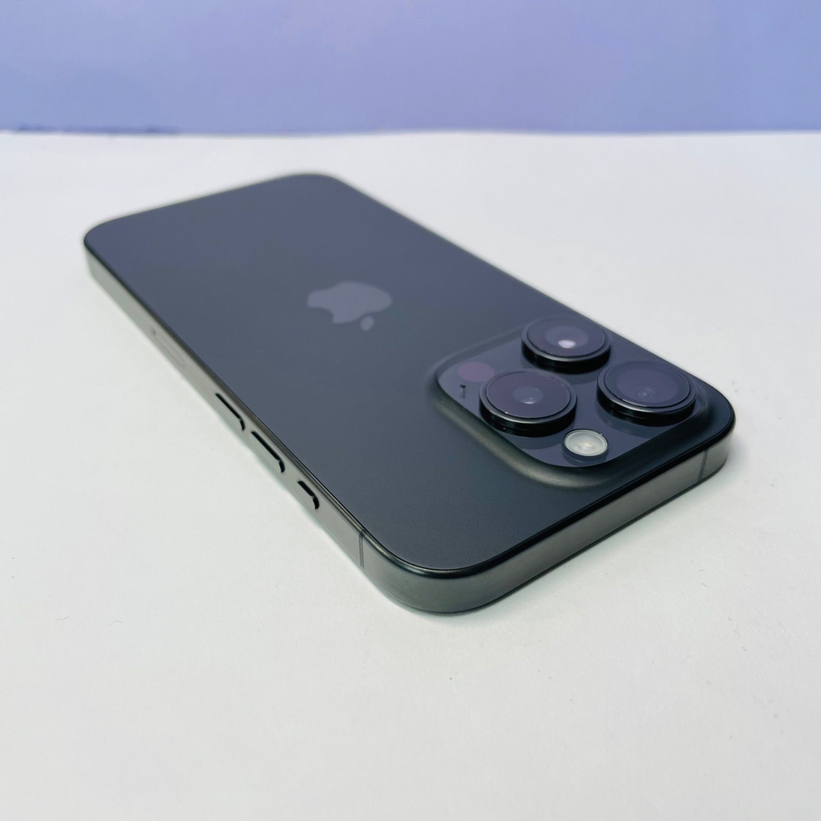 iPhone 15 Pro 128GB 国内版SIMフリー 電池92% 71296 - メルカリ