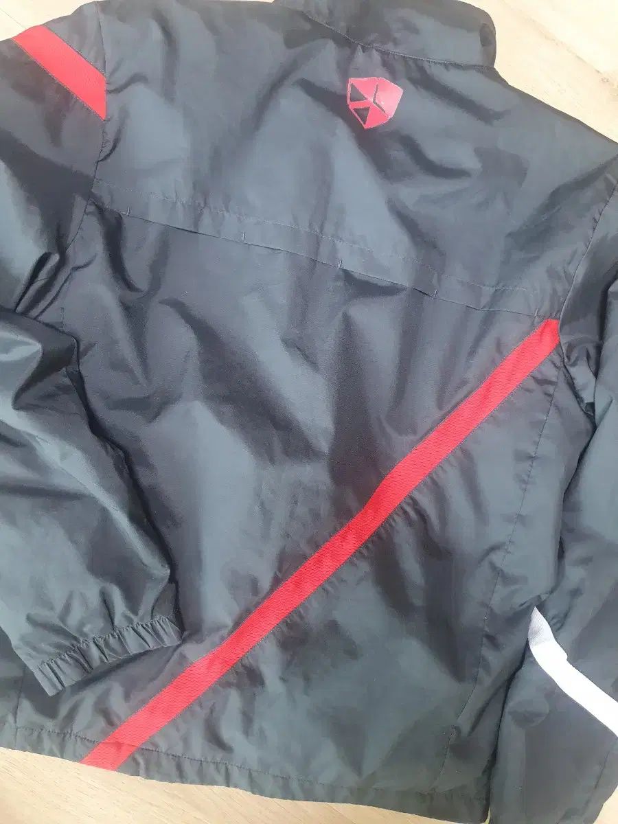 NIKE マンチェスター・ユナイテッドFC スウッシュ ウィンドブレーカー