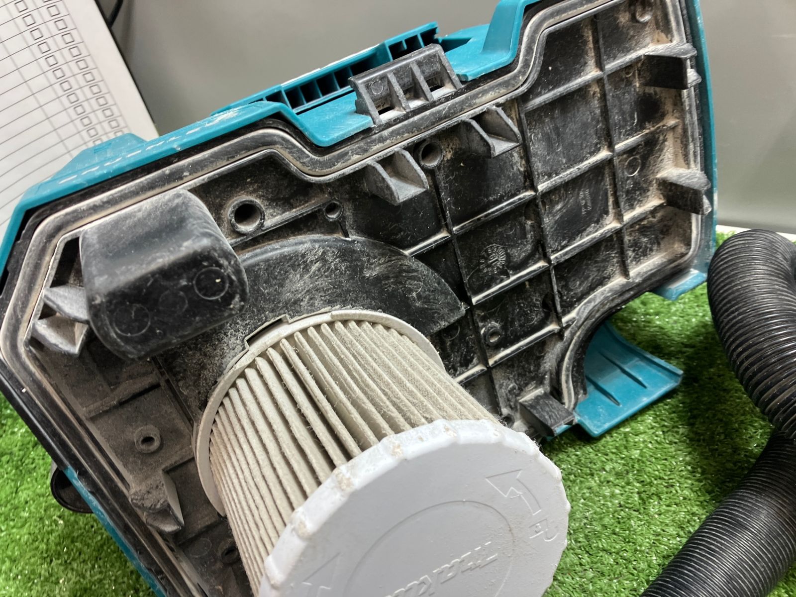  品 0936 makita マキタ 18 v充電式集じん機 乾湿両用 本体のみ VC 750 DZ 集塵機 ブロワー 電動工具 エア工具
