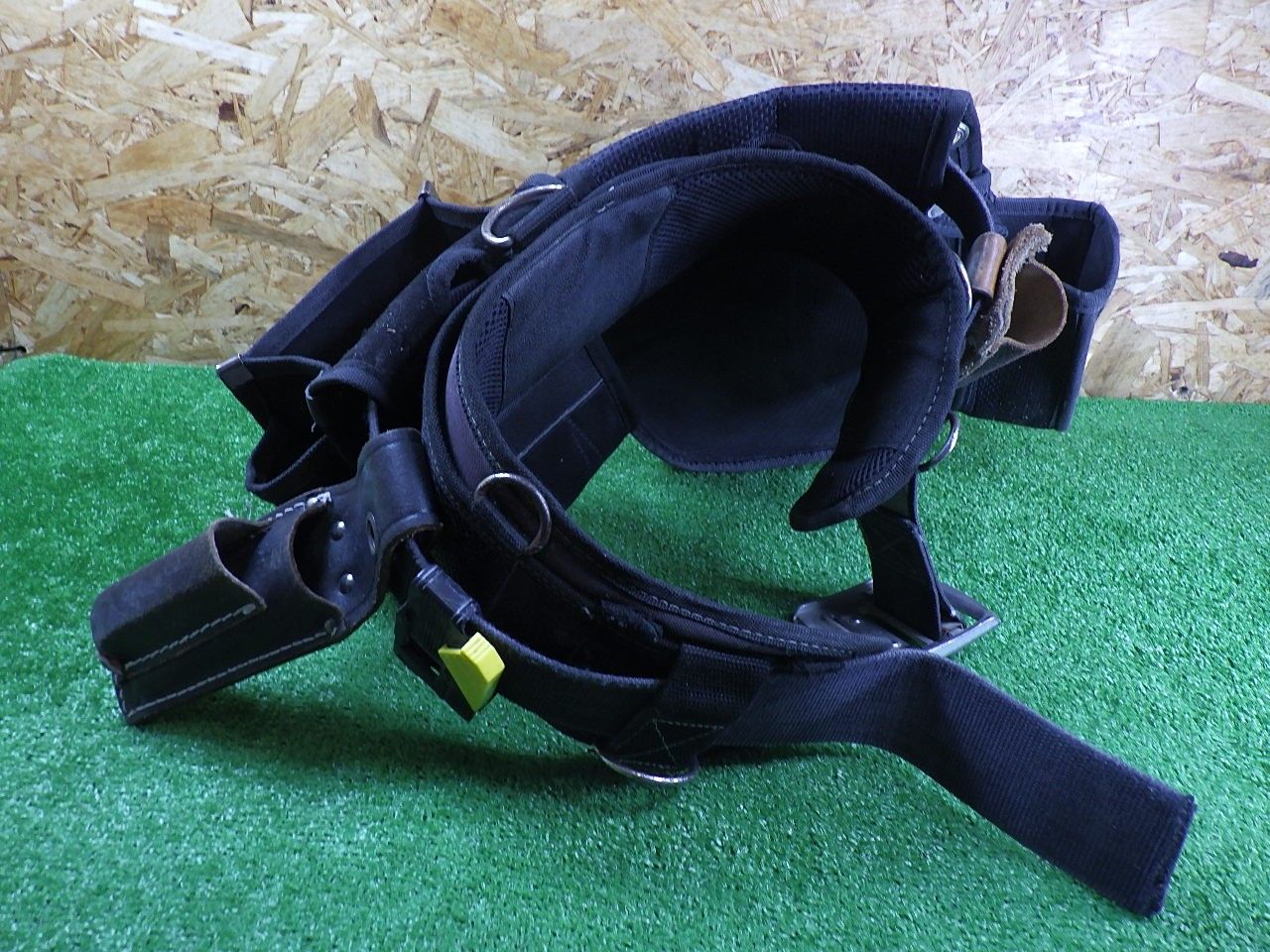 腰袋なども付いてます