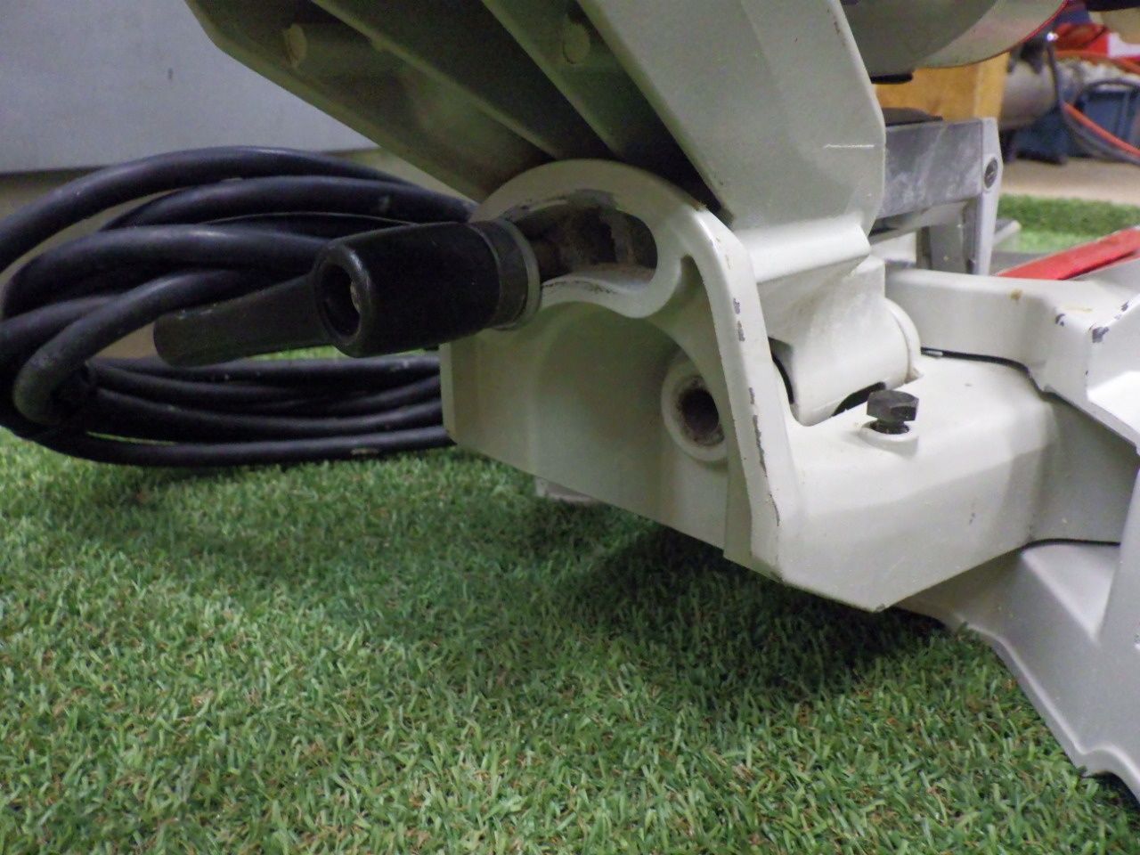 レーザーやライト機能あり 日立