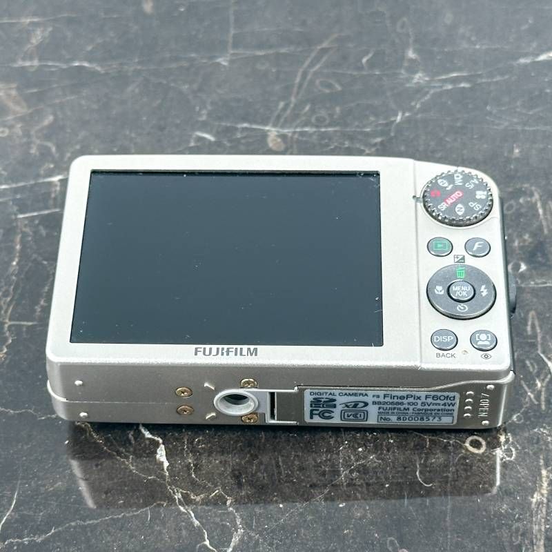 FUJIFILM FinePix F60fd シルバー コンパクトデジタルカメラ 1200万