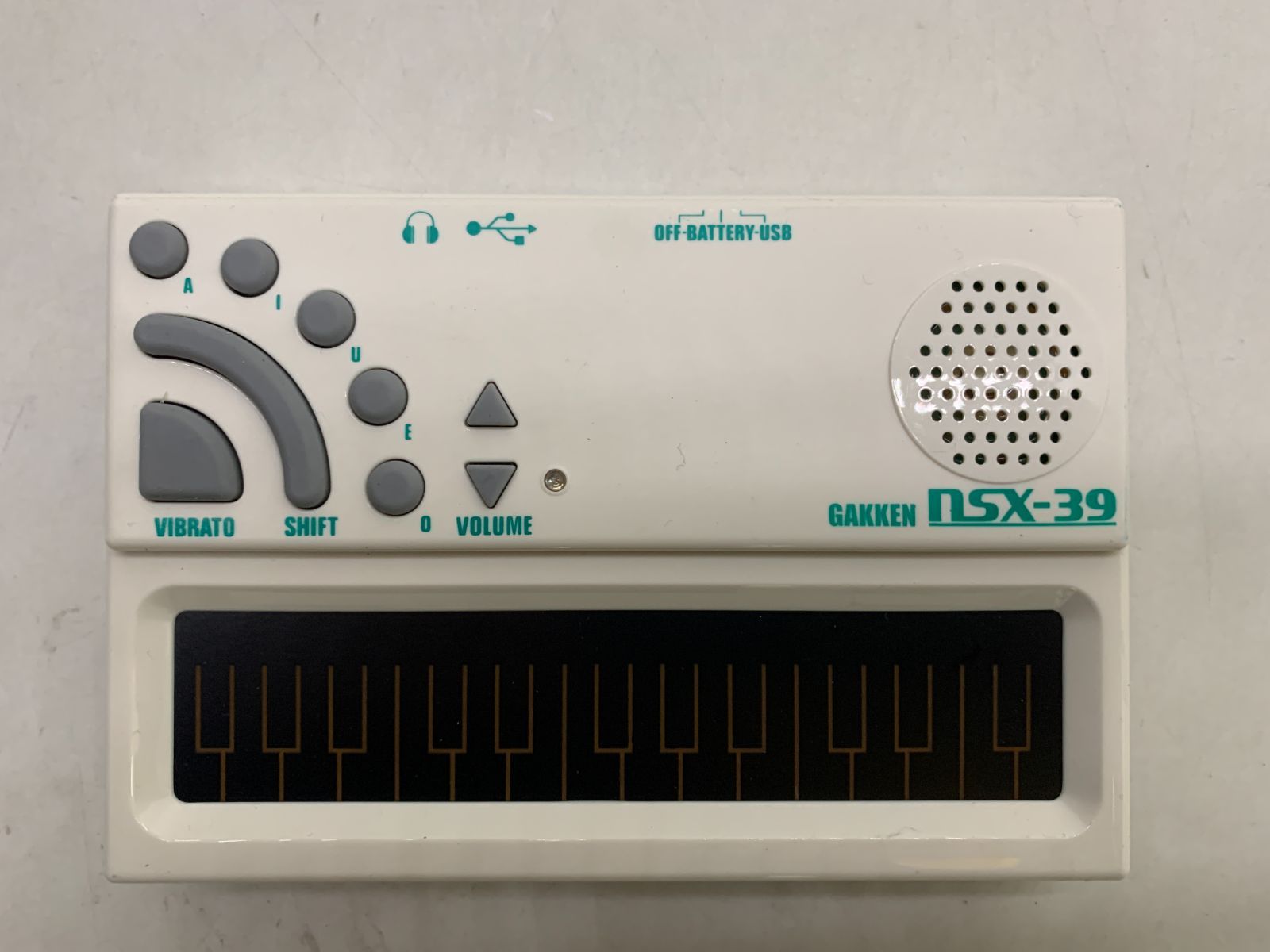 中古 学研 歌うキーボード ポケットミク NSX-39 - メルカリ