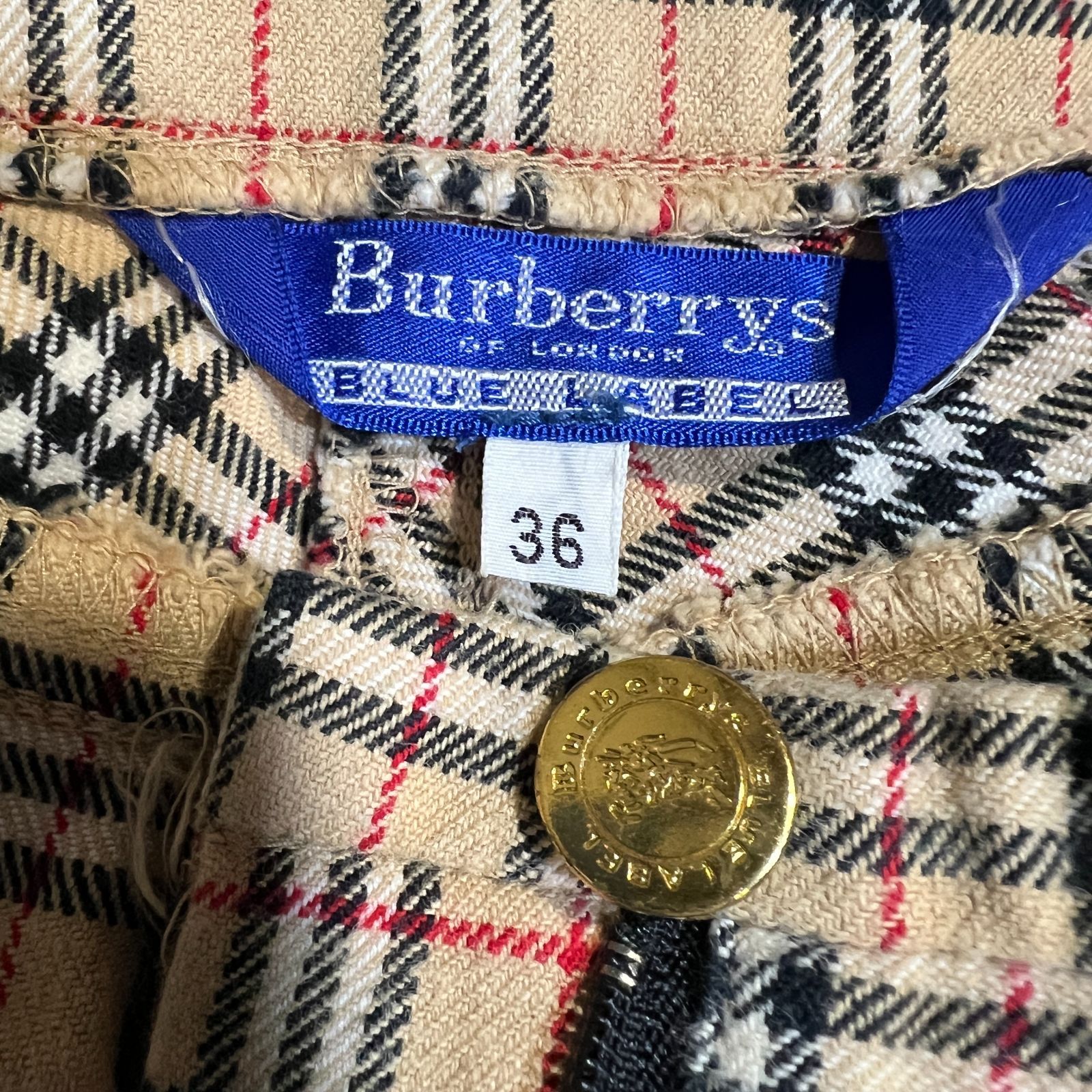 BURBERRY BLUE LABEL ノバチェック　ポンチョ　サイズ36 BURBERRY BLUE LABEL ノバチェック8部丈パンツ サイズ36 - メルカリ