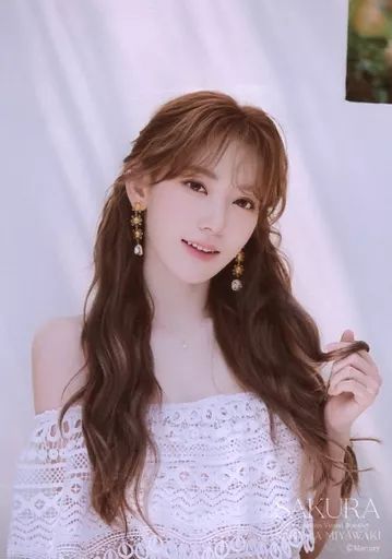 【あ】宮脇咲良　メモリアル生写真　2種セット 宮脇咲良 卒業ビジュアルブックレット SAKURA MIYAWAKI Graduation