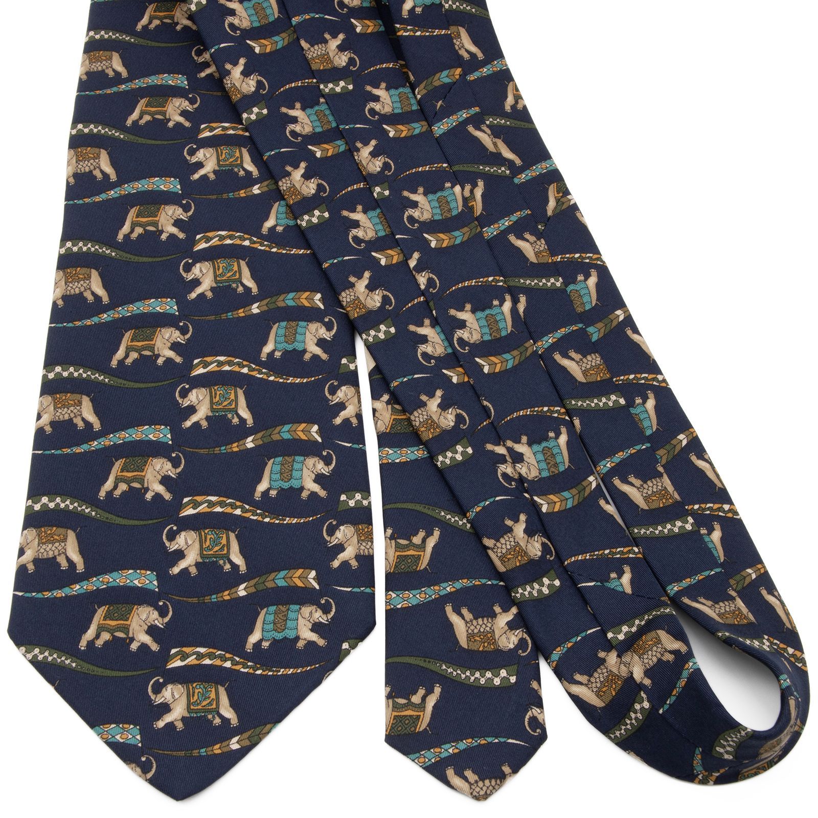 【新品未使用】美品✨Salvatore Ferragamo ネクタイ ネイビー象 新品未使用】美品✨Salvatore Ferragamo ネクタイ ネイビー象