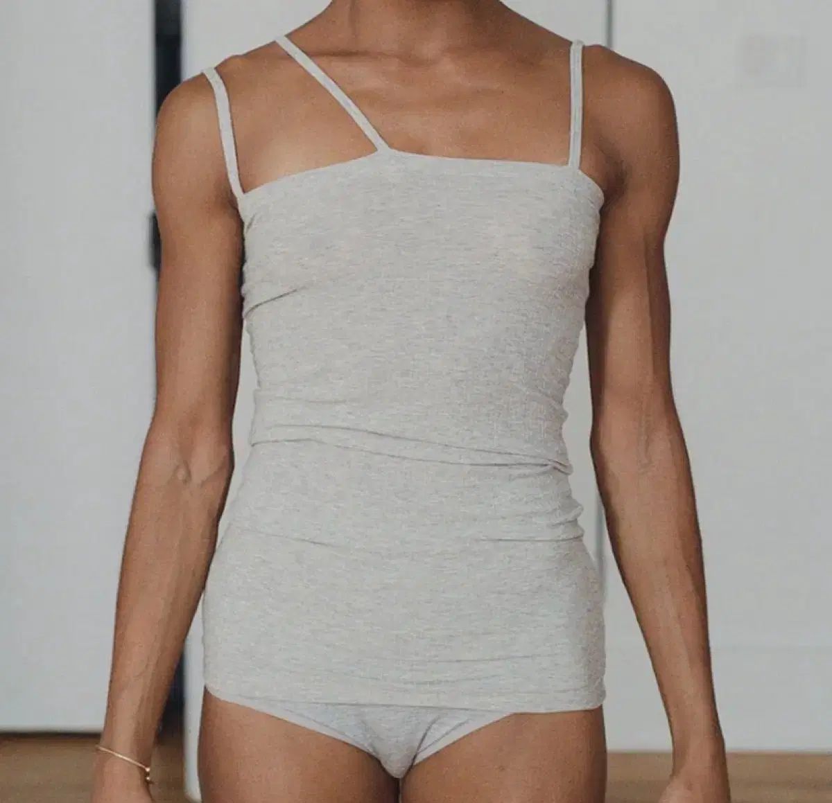 新品 BASERANGE ベースレンジ nida tank (sサイズ) - メルカリ