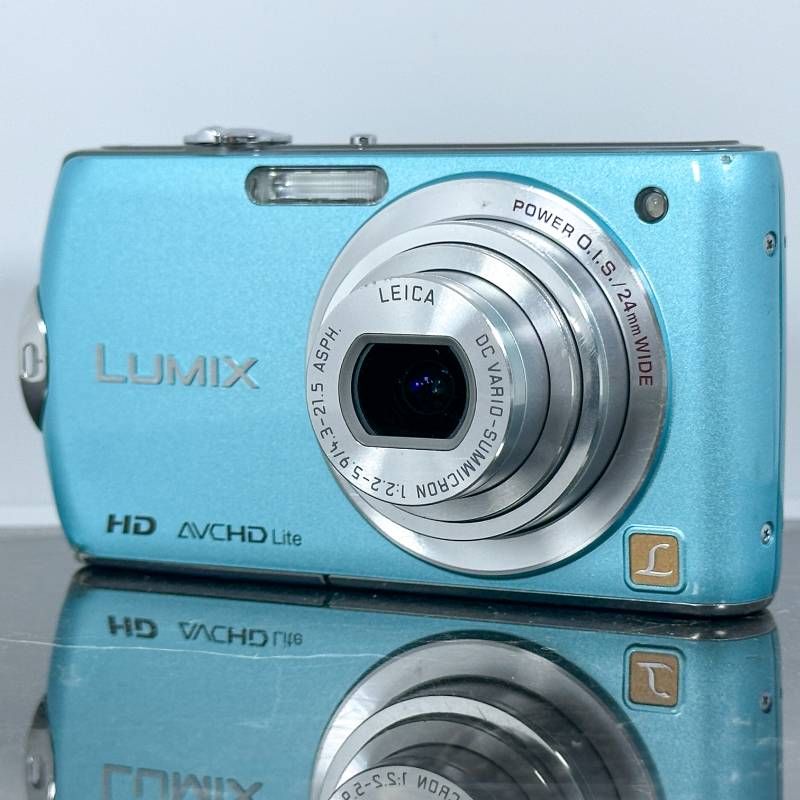 Panasonic LUMIX DMC-FX70 フローラルブルー コンパクトデジタルカメラ