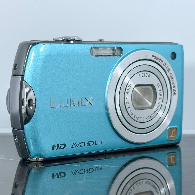 Panasonic LUMIX DMC-FX70 フローラルブルー コンパクトデジタルカメラ