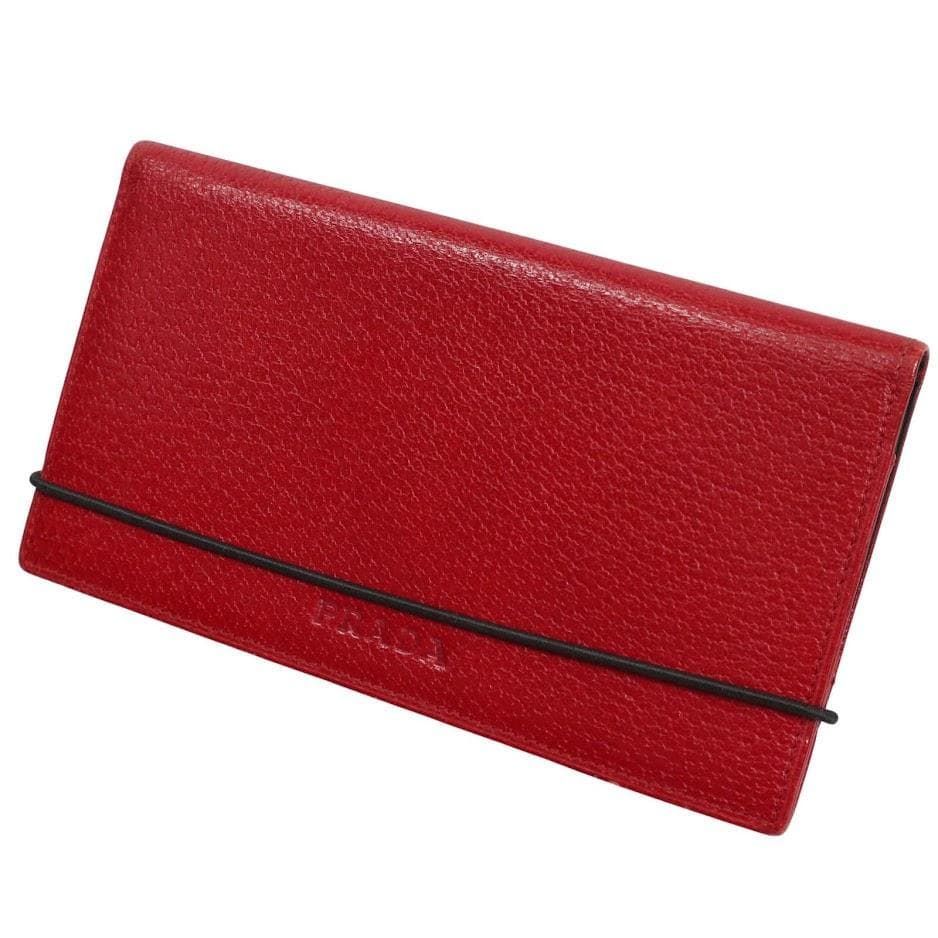 PRADA プラダ パスポートケース 赤 レザー 本革 トラベル 出張 旅行